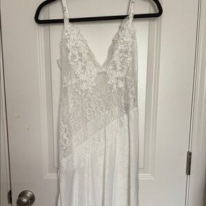 Chic White Lace Nightgown! For wedding night.